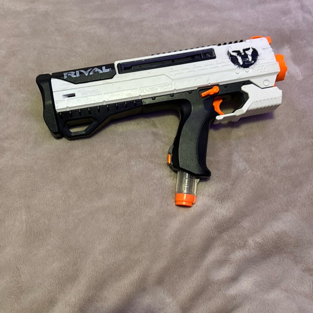 Nerf Rival Gun XVIII-700
